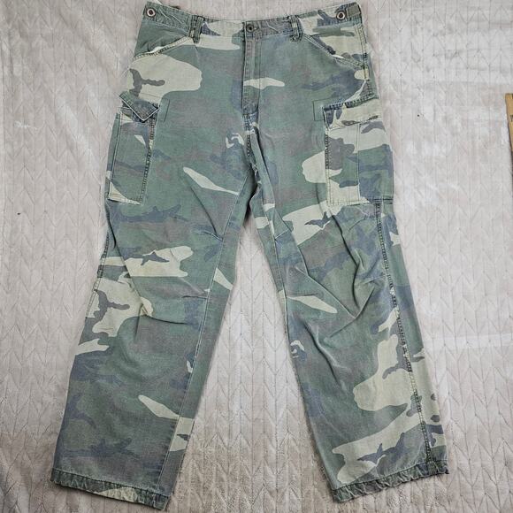 Vintage No Boundaries Cargo Pants Mens 40x32 Camo Y2K Streetwear Utility Grunge - Picture 1 of 7